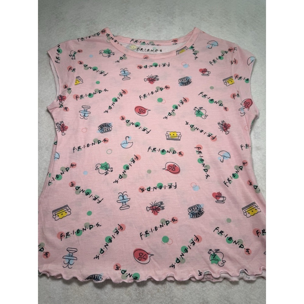 FRIENDS TV Show Pink Top Girls Sz S 4-6 Retro 90s Style Central‎ Perk Icons Tee